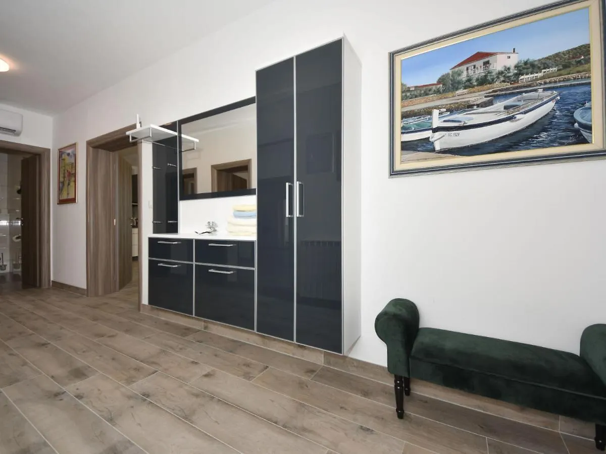 Apartment Franka By Interhome Pasman